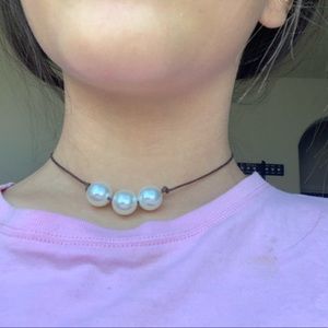 Pearl choker